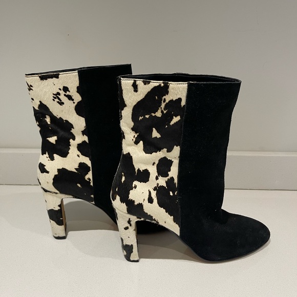 $249 stunning Dolce Vita genuine cow hide black suede heeled boots booties sz 8 - Picture 6 of 6